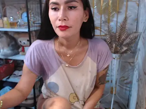 Snapshot of tshot_izzy_88 chatting on May 28, 2026, 11:13 pm tshot izzy 88 online show from May 28, 2026, 11:13 pm