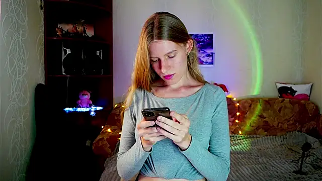 Snapshot of Luntryy chatting on September 23, 2025, 9:34 am Luntryy online show from September 23, 2025, 9:34 am