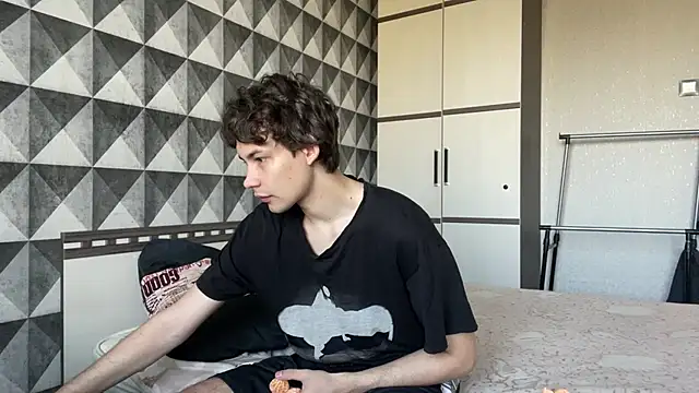 merycouple online show from February 12, 2026, 2:17 am