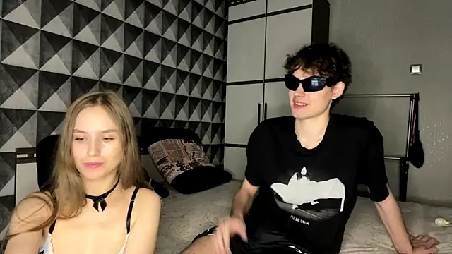 merycouple online show from February 24, 2026, 10:02 am