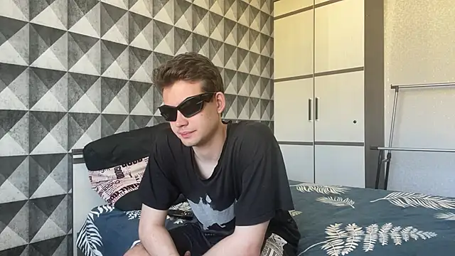 merycouple online show from April 27, 2026, 1:36 am