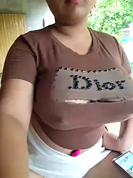 Akira sera online show from September 9, 2025, 1:05 am