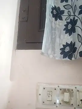 Snapshot of poojam93 chatting on February 28, 2026, 2:34 am poojam93 online show from February 28, 2026, 2:34 am