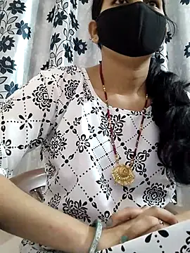 Snapshot of poojam93 chatting on April 5, 2026, 2:09 am poojam93 online show from April 5, 2026, 2:09 am