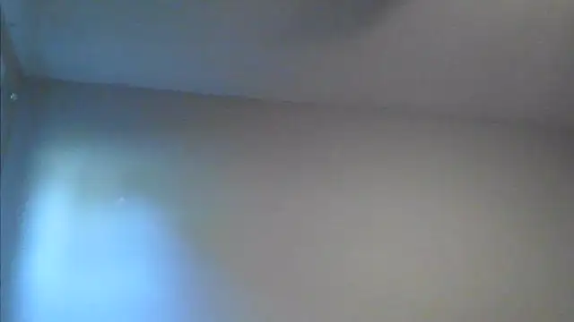 sarahkat86 online show from April 17, 2026, 10:35 pm