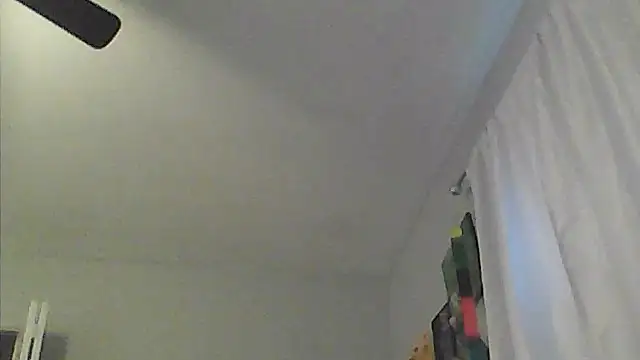 Snapshot of sarahkat86 chatting on May 24, 2026, 11:54 pm sarahkat86 online show from May 24, 2026, 11:54 pm
