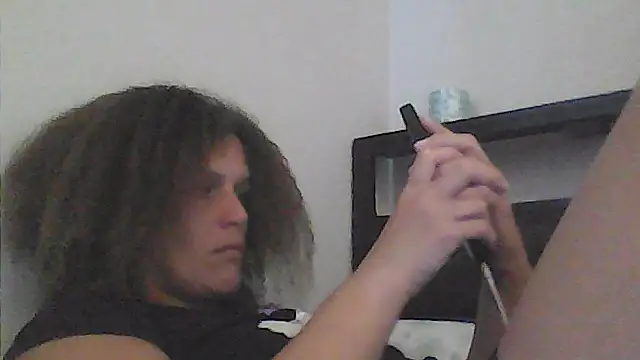 Snapshot of sarahkat86 chatting on June 5, 2026, 10:15 pm sarahkat86 online show from June 5, 2026, 10:15 pm
