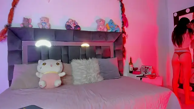 Jade rey  online show from January 8, 2026, 3:20 am