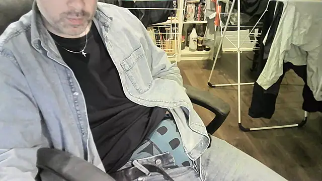 Chrisprngr online show from September 27, 2025, 8:14 pm