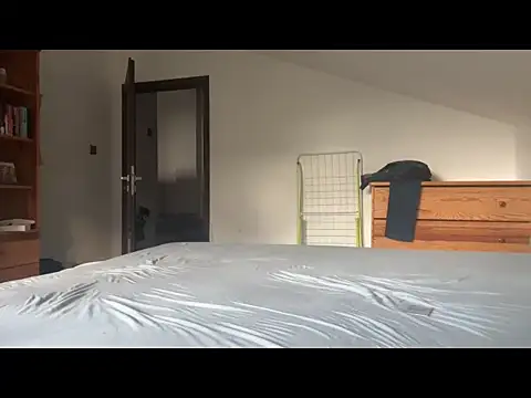 emilydee666 online show from September 15, 2025, 4:56 am