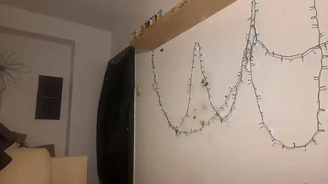 emilydee666 online show from December 20, 2025, 10:06 pm