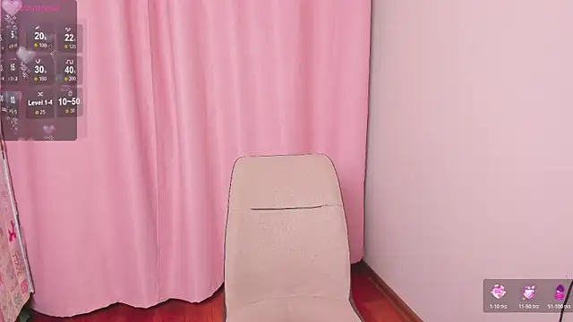 Snapshot of yoi_mika chatting on October 22, 2025, 10:31 pm yoi mika online show from October 22, 2025, 10:31 pm