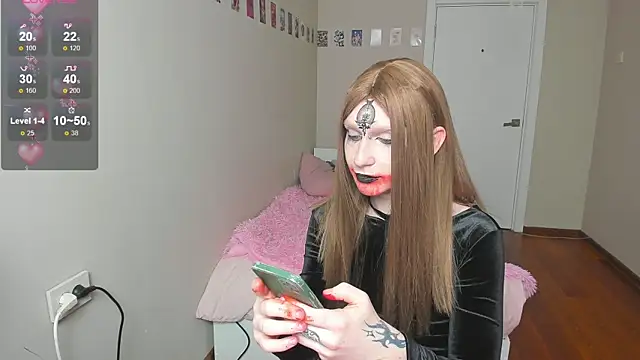 Snapshot of yoi_mika chatting on October 31, 2025, 11:17 pm yoi mika online show from October 31, 2025, 11:17 pm