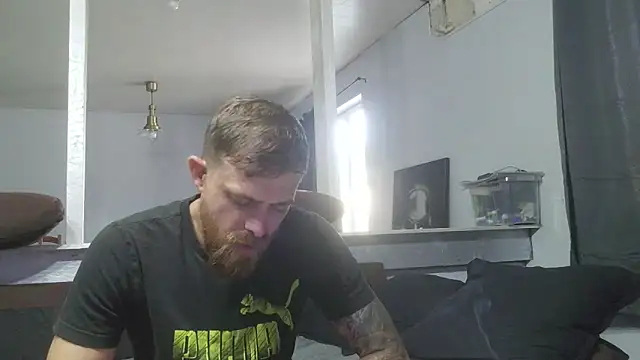Bikerhot883hd online show from June 7, 2026, 5:38 pm