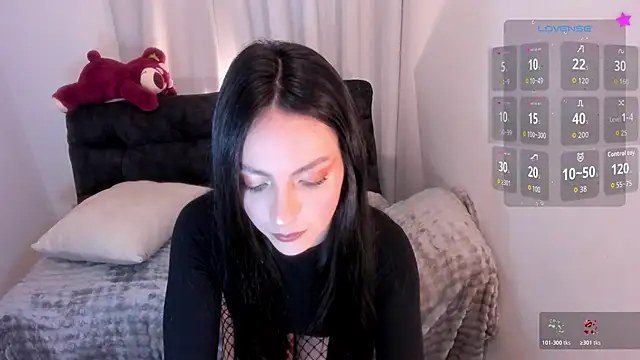 Snapshot of sarah_saenz_ chatting on May 22, 2026, 6:09 am sarah saenz online show from May 22, 2026, 6:09 am