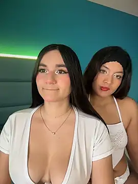 Snapshot of alejandrodolls chatting on July 7, 2026, 8:02 pm alejandrodolls online show from July 7, 2026, 8:02 pm