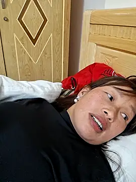 ngocngoc cute online show from February 8, 2026, 2:09 pm