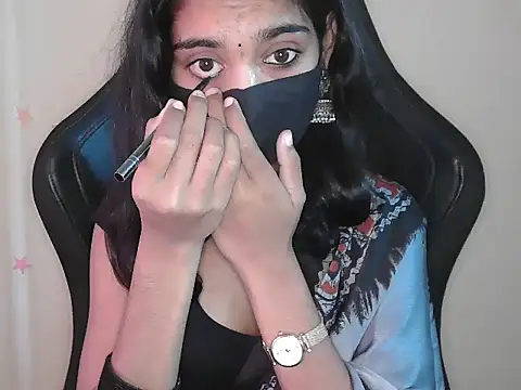 Snapshot of Simmi_Ji chatting on November 29, 2025, 7:11 am Simmi Ji online show from November 29, 2025, 7:11 am