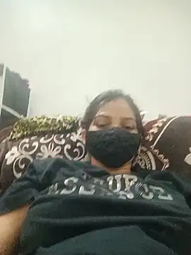 Snapshot of soni_yhakur chatting on July 19, 2026, 12:14 am soni yhakur online show from July 19, 2026, 12:14 am
