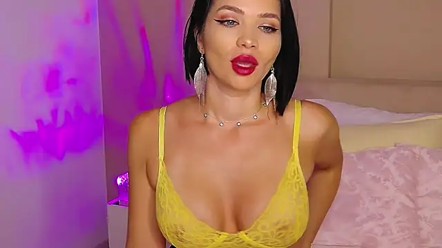 Emily Sheen online show from September 22, 2025, 4:14 am