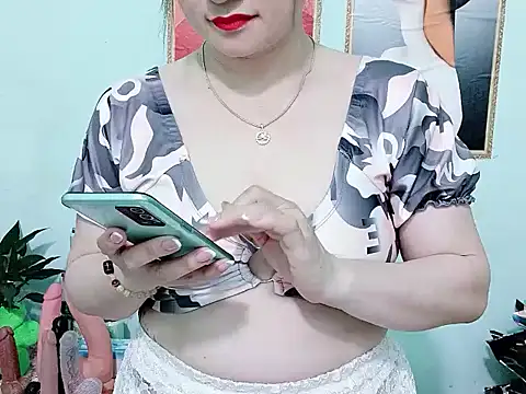 Spa-LinhLinh online show from May 14, 2026, 7:15 am