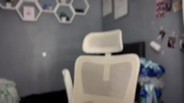 lelasohna online show from March 8, 2026, 9:57 am