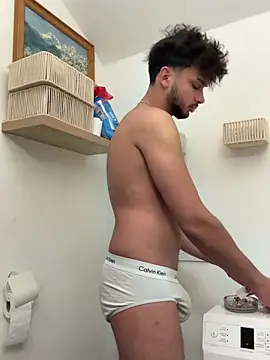 Gipsyboysteve online show from April 21, 2026, 3:24 am