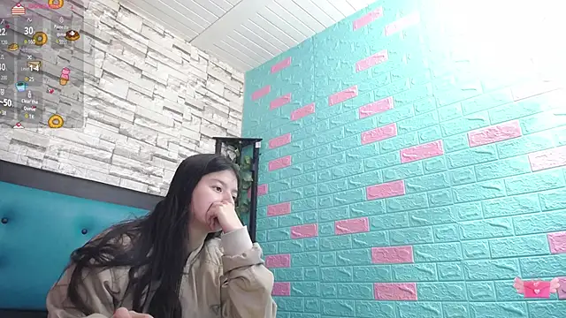 maily can online show from October 6, 2025, 12:35 pm