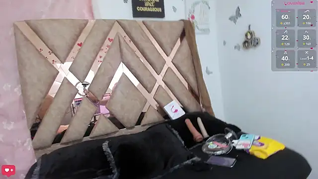 Sofia Dg online show from October 7, 2025, 9:23 pm