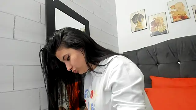  Roxxxane 09 online show from September 16, 2025, 8:21 pm