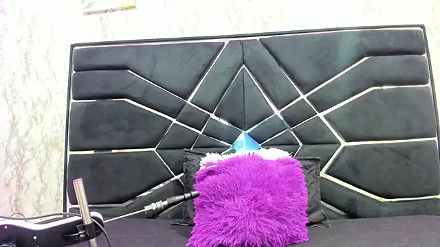 LITTLESUSSYY  online show from September 29, 2025, 11:48 am