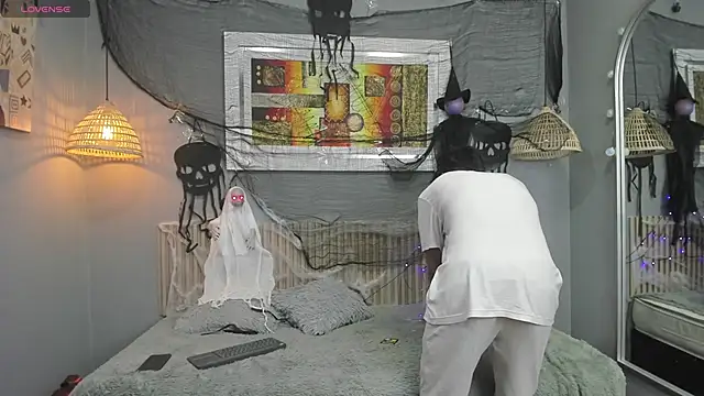 markbowie online show from October 16, 2025, 2:51 pm