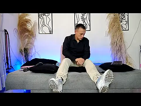 Masterblue hot online show from December 13, 2025, 8:36 pm