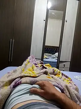 Gustavo198045 online show from September 8, 2025, 11:26 pm