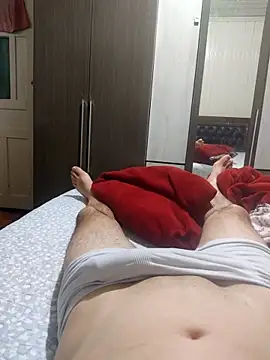 Gustavo198045 online show from September 19, 2025, 1:29 am