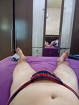 Gustavo198045 online show from April 9, 2026, 5:07 pm