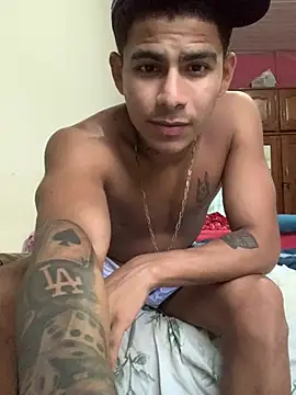 Novindot23cm online show from May 11, 2026, 9:01 pm