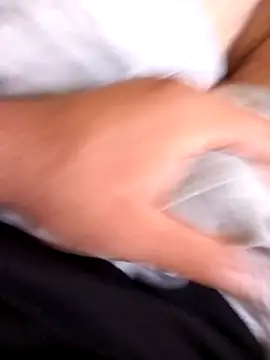 bullut06 online show from September 28, 2025, 5:02 am