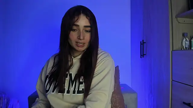 scarlett Collinss online show from January 7, 2026, 4:37 am