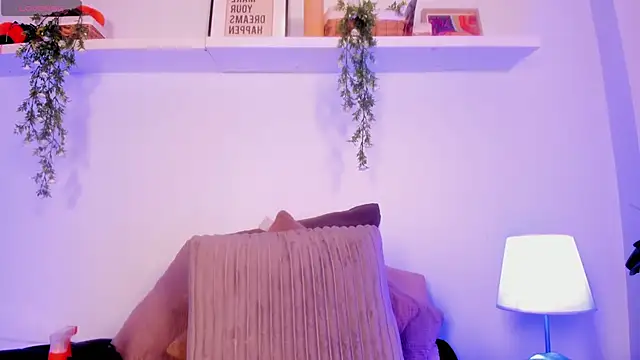 Vampgyal online show from November 24, 2025, 9:03 pm