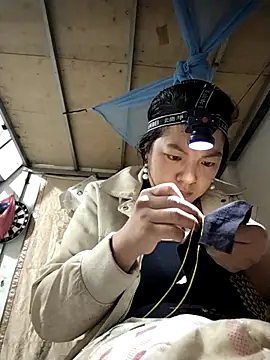 naop04 online show from November 3, 2025, 12:24 am