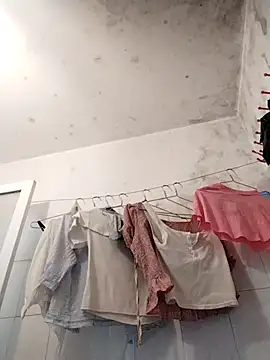 naop04 online show from November 3, 2025, 11:37 pm