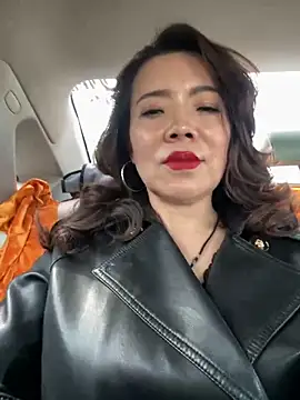 anna yngs online show from February 2, 2026, 4:00 am