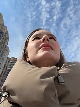 Mary Sensory online show from April 21, 2026, 8:20 am