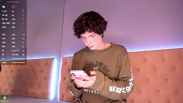 ColeStorm online show from October 25, 2025, 8:47 pm