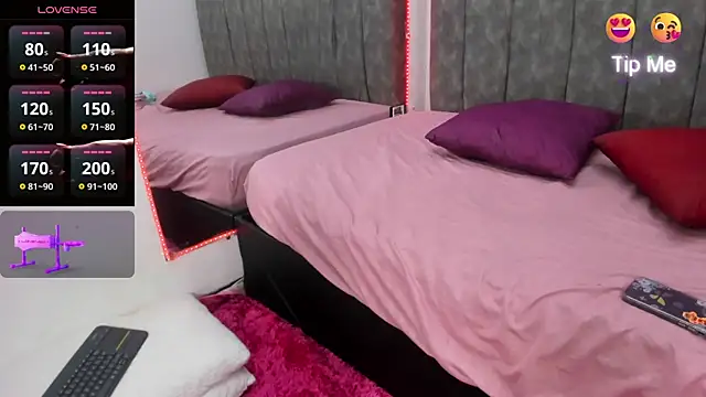 Snapshot of luna78hard chatting on January 9, 2026, 2:47 am luna78hard online show from January 9, 2026, 2:47 am