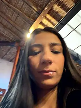 -juicy  online show from March 29, 2026, 10:54 pm