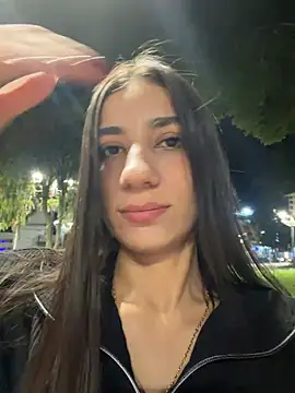 -juicy  online show from June 14, 2026, 11:51 pm