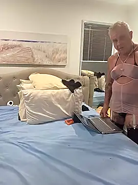 iamthepublickmasterbater online show from February 16, 2026, 1:24 am