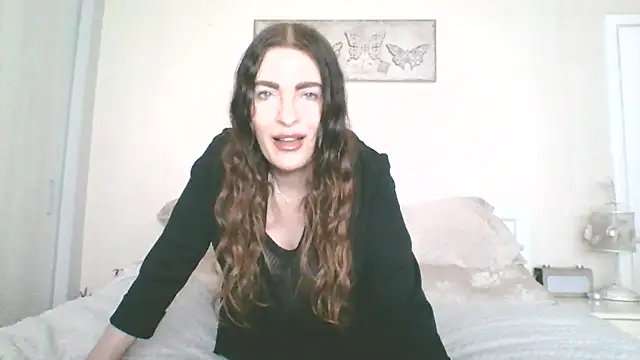 EllaKent online show from March 3, 2026, 3:40 pm